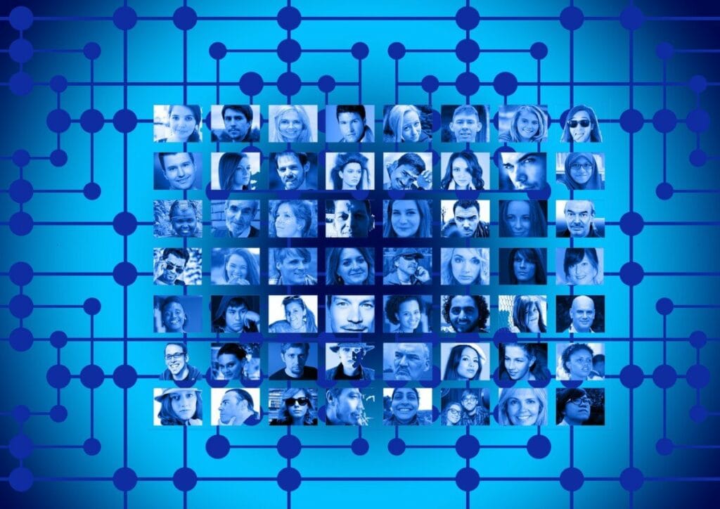 Facebook mění nastavení soukromí u skupin